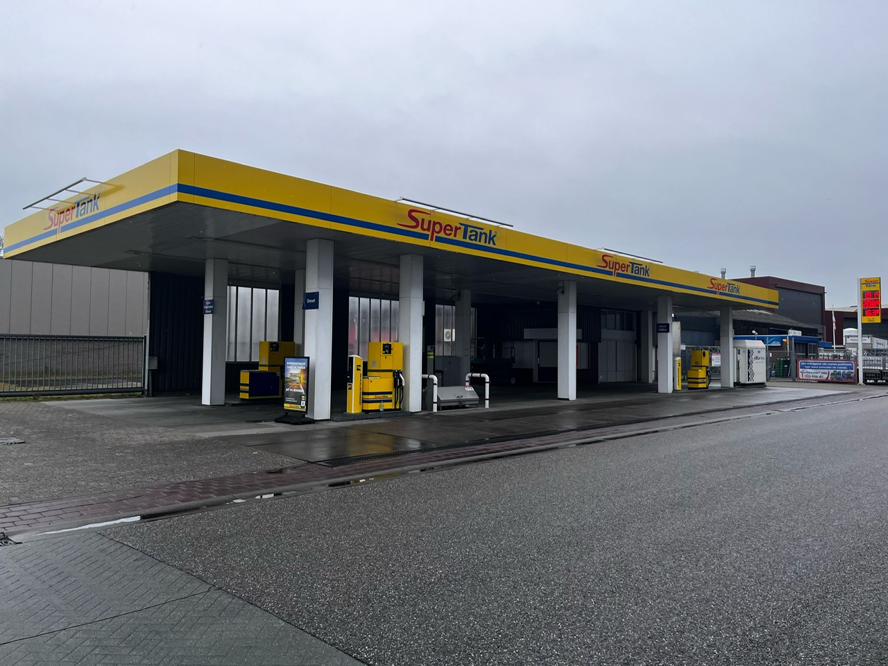 SuperTank locatie - 